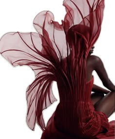 Dubai Fashion Week, Structured Fashion, Textile Sculpture, Dubai Fashion, Creation Couture, Couture Gowns, Mode Inspo, Architecture Fashion, Patterns In Nature