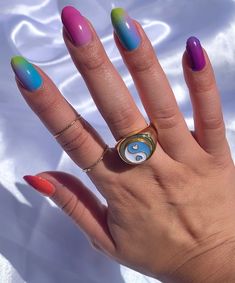 Yaritza on Instagram: “Happy Friday 💕 finally got a chance to try out the Mood Ring nail wraps from @cirquecolors that I got a while ago for free with an order I…” Orange Stick, Nail Cuticle, Mood Ring, Cuticle Oil, Accent Nails, Nail Wraps, Nail File, Engagement Rings, Nails