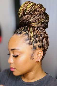 Recent Hairstyles Braids, Braids With Updo Hairstyles, Medium Knotless Braids In A Bun, Knotless Box Braid Bun, Braided Updo Styles For Black Women, Women’s Box Braids, Med Lemonade Braids, Updo Knotless Braids For Black Hair, Braided Up Hairstyles For Black Women