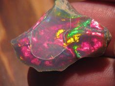 16.5ct welo opal specimen black base with crystal 5/5~sale Beautiful Gemstones, Semi Precious Gems, Wishful Thinking, Welo Opal