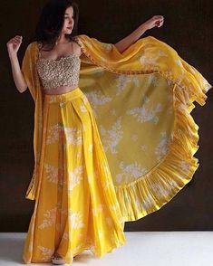 Orang India, Ceremony Outfit, Haldi Ceremony Outfit, डिजाइनर कपड़े, Mehendi Outfits, Indian Outfits Lehenga