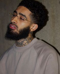 Black Men Straight Hair, Light Skin Men With Beards, Black Men Glasses, Black Men With Glasses, Beard Styles For Men Black, Black Men With Beards, Black Man With Glasses, Fade Haircut Curly Hair