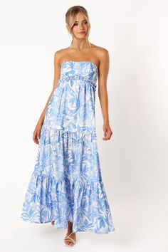 Arianna Strapless Maxi Dress - Blue Floral - Petal & Pup Strapless Spring Dress, Hawaii Dresses Outfit Ideas, Long Dresses For Vacation, Preppy Maxi Dress, Blue Maxi Dresses, Blue Dress Floral, Summer Maxi Dresses, Blue Maxi Dress, Long Beach Dress