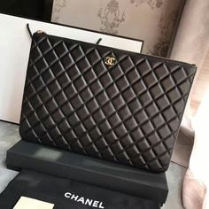 Chanel Pouch, Chanel Clutch Bag, Chanel Clutch, Large Pouch, What In My Bag, Classic Bags, Branded Bags, Beauty Bag