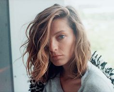 Beachy Waves Short Hair, Beachy Wavy Hair, Surf Hair, Kellie Pickler, Effortless Hair, Bed Hair, Daria Werbowy, Messy Bob, Heather Locklear