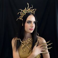 Medusa gorgon crown is ideal for photo shoot or Helloween or party.  Attention  Medusa crown are handmade using quality and a variety of materials: - metal hedaband - rubber snakes - the crown is painted with paint in your chosen color - gold, silver, black, green, red, etc. Item is non-refundable. Before buying, read the rules of the store Estimated Delivery time: * USA - 9-12 business days * EU - 2-5 business days * UK - 5-8 business days Thank you for visiting my shop! Recommendation Keep awa Gorgon Costume, Medusa Headdress, Snake Headpiece, Medusa Crown, Snake Crown, Medusa Headpiece, Medusa Costume, Medusa Gorgon, Goddess Crown