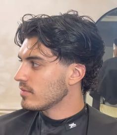 Flo Haircut Men, Man Haircut Long Hair, Bf Haircut, Guys Wavy Haircut, Men's Hair Cuts Medium, Blue Collar Men Haircut, Mens Hair Styles Long, Men Short Wavy Hairstyles, Mens Haircut Long In Back