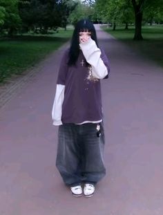 Baggy Clothes Outfit Drawing Reference, Poses In Baggy Clothes, Dress Over Baggy Jeans, Long Sleeve Alt Outfits, Baggy Y2k Outfits Girl, Emo Baggy Clothes, Goth Lazy Outfits, Sally Face Clothes Aesthetic, Baggy Clothes Outfit Grunge