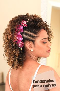 Curly Bridal Hair, Cabello Afro Natural, Highlights Curly Hair, Curly Hair Braids, Curly Hair Videos, Black Ponytail Hairstyles, Boho Wedding Hair, Natural Afro Hairstyles