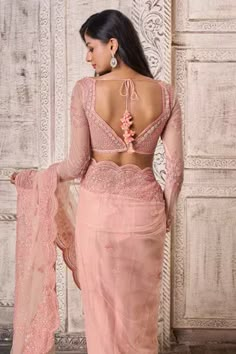 Pink Blouse Neck Designs, Saree Blouse Tie Back, Backless Net Blouse Designs, Butterfly Saree Blouse Design, Net Saree Blouse Back Designs, Padded Blouse Designs Back, Sweetheart Neckline Blouse Full Sleeves, Blouse Design Net Saree, Sweetheart Neck Saree Blouse