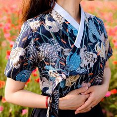 Chifon Dress, Korea Traditional, Burmese Clothing, Korean Fashion Outfits, Batik Fashion, Womens Fashion Edgy