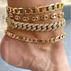 "💎 FREE JEWELRY GIFT BOX INCLUDED 💎 ITEM DESCRIPTION: 💎 Diamond Cuban Link Anklet 💎 DETAILS + SIZING Materials: Stainless Steel plated in 925 Sterling Silver, or 18K Gold Necklace Length: Variable Necklace Closure: Open-Box Typical Sizing for an anklet is 9\" or 9.5\" ( 9\" being the Average Size). 💎 INSTRUCTIONS: Simply leave your INITIAL in the personalization box at check out Custom made by us! for YOU! The perfect gift! (Ideal for Birthday, Wedding, Valentine's Day, Christmas, Anniversa Cuban Anklet, Cuban Link Anklet, Cuban Choker, Summer Legs, Diamond Anklet, Cuban Necklace, Crystal Anklet, Leg Chain, Choker Gold