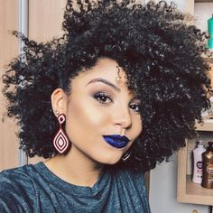 Lipstick Looks, Blue Lipstick, Natural Hair Beauty