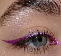 Purple Eyeliner Makeup, Purple Eyeliner Looks, Pink Eyeliner Makeup, Eyeliner Aesthetic, 3 Aesthetic, Purple Eyeliner, Pink Eyeliner, Maquillage On Fleek, Makeup Purple