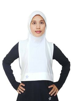 Hijab Sportswear, Muslim Swimwear, Sport Fashion Photography, Hijab Sport, Sports Hijab, Hijab Abaya, Sports Outfits, Sewing Collars, Sport Woman Fitness