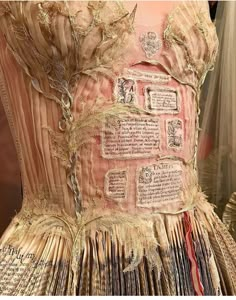 Teagan Core, Trashion Fashion, Harry Clarke, Book Dress, Dress Inspo, Old Books, Up Girl