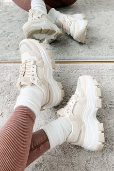 Color: Beige Lace-Up Tie Textured Footbed Chunky/Platform Sole Runs True To Size No Half Sizes - If Between, Size Up Launched: Womens Chunky Sneakers Outfit, Shoes Man Aesthetic, Cute Chunky Shoes, 2024 Trends Fashion, Chunky Sneakers Outfit, 2022 Shoes, 2023 Shoes, Strange Fashion, Chunky Platform Sneakers