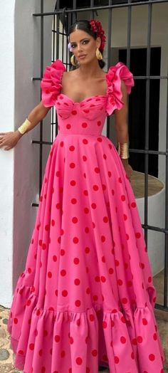 Glow Outfits, Pink Flamingo Dress, Spanish Outfits, Flamingo Dress, Outfit Mujer, Prom Dresses Vintage