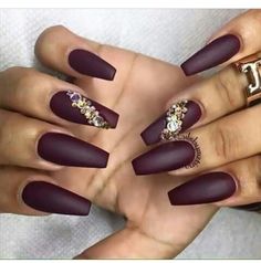 † JODI DIAMOND 🔥 JodiDiamond.com ⟁ Hallographic Nails, Color Uva, Great Nails, Prom Nails, Bling Nails, Matte Nails, Purple Nails, Rhinestone Nails, Stiletto Nails