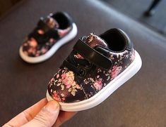 Awesome Cute Baby Shoes For Girls Soft Moccasins Shoe 2017 Autumn Black Flower Baby Girl Sneakers Toddler Boy Newborn Shoes First Walker - $ - Buy it Now! Newborn Shoes, Eva Marie, Floral Sneakers, Shoes For Girls, Toddler Boy Fashion, Toddler Sneakers, Girl Toddler