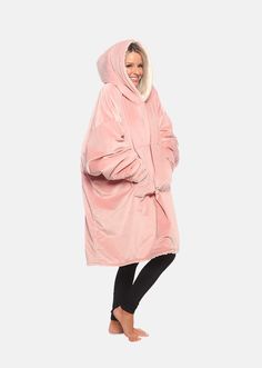 Comfy Blankets, The Comfy, Hoodie Blanket, Wearable Blanket, Shark Tank, Comfy Hoodies, Christmas Wishlist, Comfy Outfits, Look Fashion