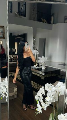 IG: Xoxo_itzelll Formal Going Out Outfit, Two Piece Outfits Birthday, Dress Outfits For Dinner, Old Money Mafia Outfits, Going Out Outfits Heels, Burgundy Dress Outfits, Outfit Ideas For A Quinceanera Guest, Fall Fits Classy, Buchona Dress Outfit