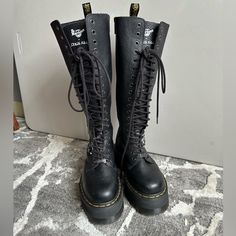 Offers Considered - I Only Wore These For 1 Hour For A Photo Shoot & Are Practically Brand New By Default! Only Pair Listed Anywhere (That I Can Find) ((Only Other Listing My Other Account On A Diff Platform))& Will Absolutely Be Your Best Pair Of Docs Ever! Dr. Martens X Dk 1b60 Max Boots Knee High Combat Boots - Smooth N Luxe Leather Makeup 20-Eyelet Lace-Ups, Side Zip Closures, Trademark Yellow Stitching, Dope Piercing Charms, Branded Logo Lace Keepers Of “Dollskil”, & Quad Stacked Retromax P Doc Martens Knee High Boots, Knee High Ricks, Knee High Dr Martens, Knee High Doc Martens Outfits, Knee High Doc Martens, High Doc Martens, Combat Boots Shorts, High Combat Boots, Knee High Combat Boots