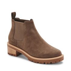 Blondo Waterproof Boots, Fall Clothing Ideas, Usa Shoes, Chelsea Boot Women, Europe Style, Brown Chelsea Boots, Dark Taupe, Boots Style, Chelsea Ankle Boots