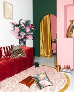 Retro Glam Interior Design, Pink Maximalist Living Room, Lights Living Room Ideas, Room Ideas Tapestry, Contrast Interior Design, Popular Interior Design Styles, Fun Interior Design, Maximalist Interior Design, Maximalist Interior