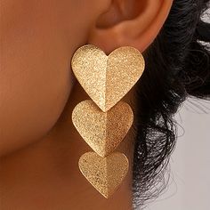 Profitez de la livraison et du retour gratuits pour les nouveaux utilisateurs Yellow Gold Brass Heart Earrings For Gift, Valentine's Day Hypoallergenic Yellow Gold Heart Earrings, Valentine's Day Yellow Gold Metal Earrings, Retro Gold Heart-shaped Earrings, Afrocentric Earrings Myafricangold, Elegante Y Chic, Vintage Bohemian Style, Geometric Heart, Golden Heart