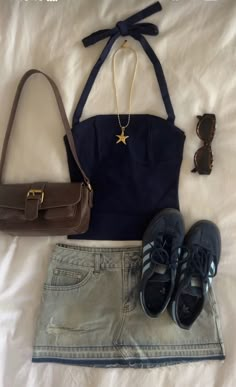 Adidas Spezials, Outfit Basic, Downtown Outfits, Star Necklace Gold, Cruise Outfits