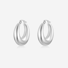 Minimal and classic silver hoop earrings. Your go to every-day earrings that adds a chic and vintage look to your outfit. The earrings are made from 316L surgical level stainless steel. A perfect addition to your jewelry collection! ………………………………….D E T A I L S• Materials: Stainless steel• Inner Diameter: 15mm• Outter Diameter: 25mm• This product is hypoallergenic, water and tarnish resistant Silver Earrings Aesthetic, Hoop Earrings Aesthetic, Contemporary Fine Jewelry, Earrings Aesthetic, Friend Group, Minimal Jewelry, Elegant Accessories, Silver Hoops, Silver Hoop Earrings