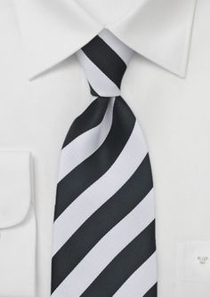 #bowsnties  This white and black silk tie would really make the best man stand out from the groomsmen! White Stripes Wedding, Plaid Tie, White P, Men’s Suits, Mens Accessories Fashion, Mens Fashion Trends