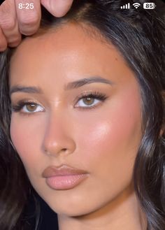 90s Soft Glam Makeup, Natural Bridal Makeup For Brown Eyes, Pink Undertone Skin, Light Glam, Makeup Books, Ethereal Makeup, Neutral Makeup