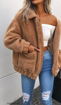 Mantel Outfit, Fall Fashion Coats, Teddy Bear Coat, Bear Coat, Stylish Summer Outfits, Coat Outfit, Cute Fall Outfits