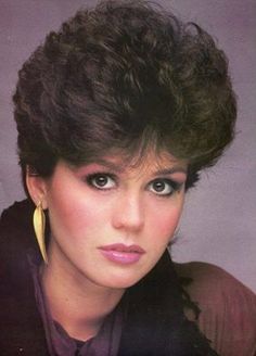 Beautiful Marie 80s Shag Haircut, Marie Osmond Plastic Surgery, 80s Shag, Marie Osmond, Hair Catalog, Extreme Hair, 90s Hairstyles, Shag Haircut