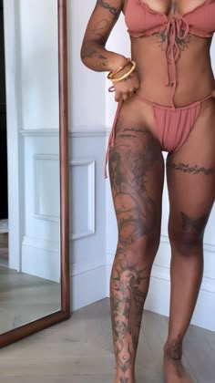 Full Leg Tattoo Black Women, Tattoos On Women Thigh, Back If Thigh Tattoos Women, Women Legs Tattoo Ideas, Black Woman Leg Tattoo, Quiana Core, Women With Thigh Tattoos, Goddess Leg Sleeve Tattoo, Leg Sleeve Tattoo Black Women