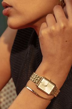 Totally timeless and totally you. The Octagon Gold matches any outfit. Shop now. Looking for accessories to wear everyday? Rosefield offers watches & jewelry that elevate your everyday look. #rosefield #watches #rosefieldwatches #watcheslover #watchoftheday #goldwatch Golden Watch Women, Elegant Watches Women, Vintage Gold Watch, Timeless Watches, Vintage Watches Women, Gold Watches Women