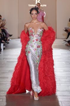 Tamara Ralph Fall 2024 Couture Fashion Show & Collection Review [PHOTOS] Gown Inspiration, Ralph And Russo, Dream Wedding Ideas Dresses, Blake Lively, Hot Dress