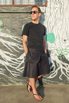 Black mid length skirt for men - Twill with Pockets - 100% Cotton - Modest Renegade Genderless Fashion, Stylish Skirts, Mid Length Skirts, Sophisticated Design, Black Skirt, Classic Elegance, Side Pocket, Semi Formal, Mid Length