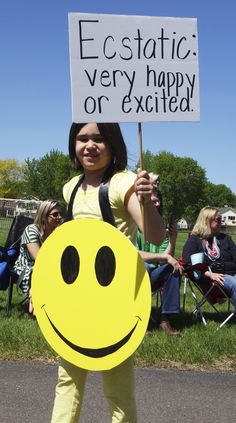 ECSTATIC get a big smile in the Miss Alaineus Vocabulary Parade! More ideas at debrafrasier.com. Dress As A Word Day Ideas, Word Day Costume Ideas, Adjective Dress Up Day Ideas, Word Costumes, Dress Up As A Word For School, Word Costumes Ideas Vocabulary, Vocabulary Costume Ideas For Kids