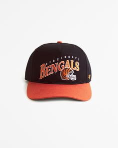 a black and orange hat with the word bengals on it