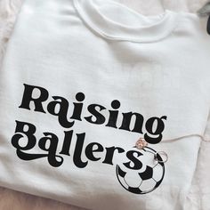 Soccer Shirts Vinyl Svg, Soccer Svg, Soccer Crafts, Soccer Mom Shirt, Typography Tees, Distressed Shirt, School Psychologist, Clever Quotes, Soccer Mom