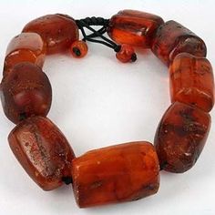 Studio Workspace, Workspace Ideas, African Trade Beads, Pretty Beads, Gemstones Jewelry, Textile Jewelry, Amber Necklace, Amber Beads