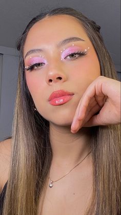 Lover Makeup Looks Taylor Swift, Pink Makeup Looks Concert, Makeup Ideas Barbie, Pink Eye Look With Gems, Lover Eyeshadow Looks, Taylor Swift Concert Makeup Ideas Lover, Eras Tour Eyeshadow, Lover Taylor Swift Eye Makeup, Eras Tour Outfits Lover Makeup