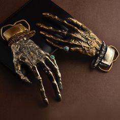 Skull hand belt buckle Technics: Plating Shape: Hexagonal Metal Type: Brass Material: Metal Feature: Eco-Friendly/Nickel-Free More Skull & Goth Belt Buckles HERE Goth Belt, Skull Belt Buckle, Make Your Eyes Pop, Hiking Bag, Skull Hand, Skeleton Hand, Skeleton Hands