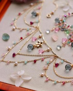 Elegant Handmade Pink Jewelry, Handmade Pink Crystal Jewelry, Handmade Pink Nature-inspired Jewelry, Unique Handmade Rose Quartz Jewelry, Handmade Pink Nature-inspired Necklace, Diy Jewelry Unique, Handmade Jewelry Tutorials, Handmade Wire Jewelry, Jewelry Lookbook