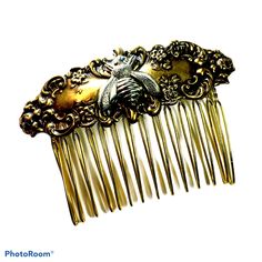 "Bee Comb Absolutely Fabulous! this stunning high quality hair comb measures 2 3/4\"x 2\". A gorgeous highly detailed  Antiqued brass embellishment,  stretches across comb, adorned with a little silver plated Bee. Looks truly stunning in hair. A welcome addition to any accessories collection You get one bee comb" Bride Maids, Old Hollywood Wedding, Gold Hair Comb, Gift Wrap Ribbon, Hollywood Wedding, Absolutely Fabulous, Accessories Collection, Wedding Hair Accessories, Hair Comb