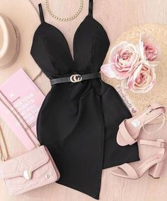 Black 🖤🖤 Minimal Stil, Cute Dress Outfits, Fashionista Clothes, Looks Black, Dope Outfits, Really Cute Outfits, Girls Fashion Clothes, Fancy Outfits, Teenage Fashion Outfits