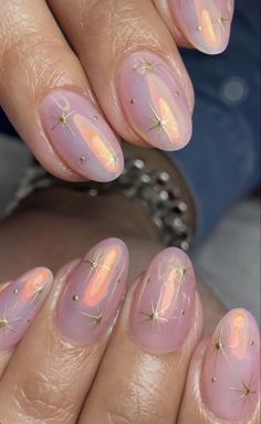 Abstract Simple Nails, Subtle Witchy Nails, Plexi Gel Nails, Regal Nails Design, Pink Celestial Nails, Celestial Nail Art Short, Palm Springs Nails Ideas, Ethereal Nails Short, Trending Nail Ideas 2024